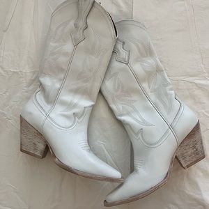 Thursday Boots Womens Cowgirl Boots